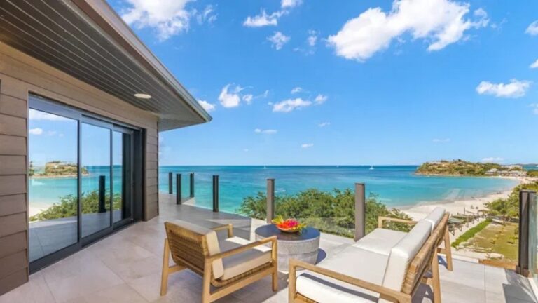 Antigua and Barbuda | Price: from 2,5M USD
